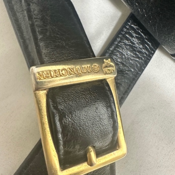 Authentic MCM Crossbody bag - Picture 8 of 9